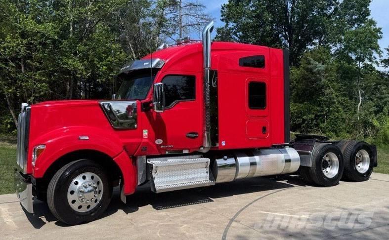 Kenworth W 990 Naudoti vilkikai
