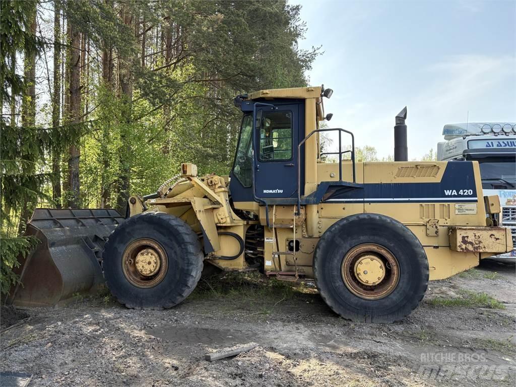 Komatsu WA420-1 Naudoti ratiniai krautuvai