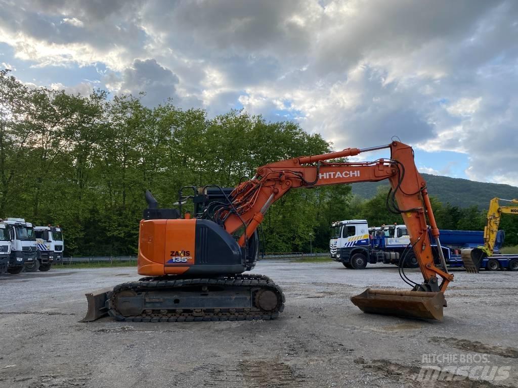 Hitachi ZX 135 US-6 Vikšriniai ekskavatoriai