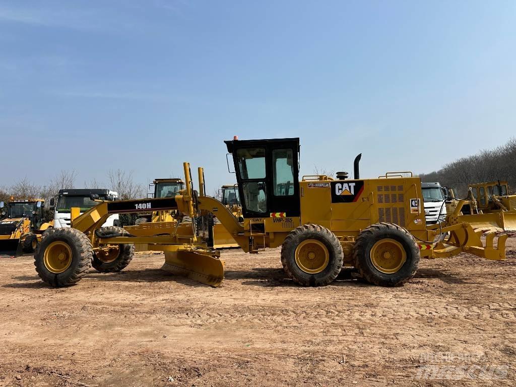 CAT 140 H Greideriai