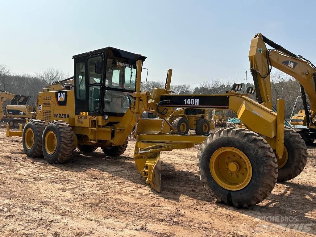 CAT 140 H Greideriai
