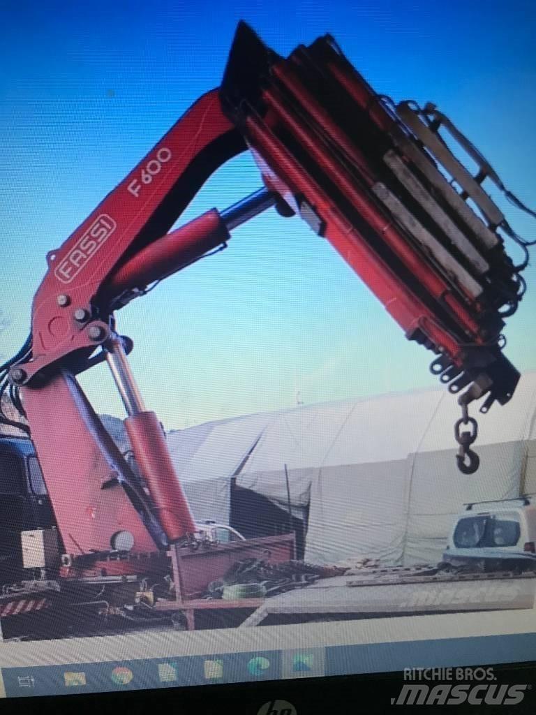 Fassi F600.27 Keltuvai-krautuvai
