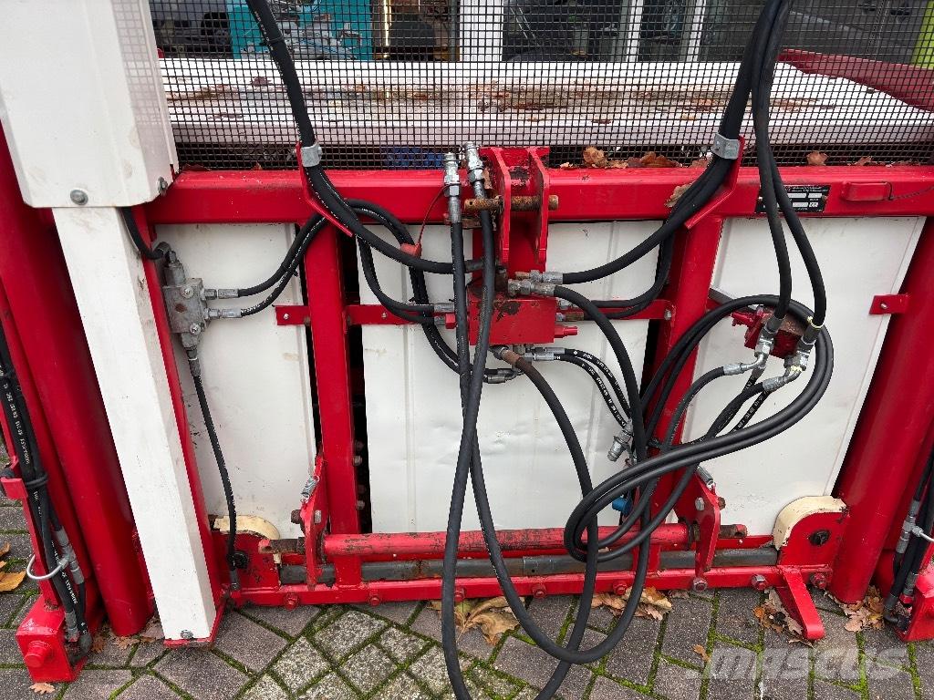 Trioliet TU 195 Ryšulių smulkinimo, pjaustymo ir išvyniojimo įrenginiai