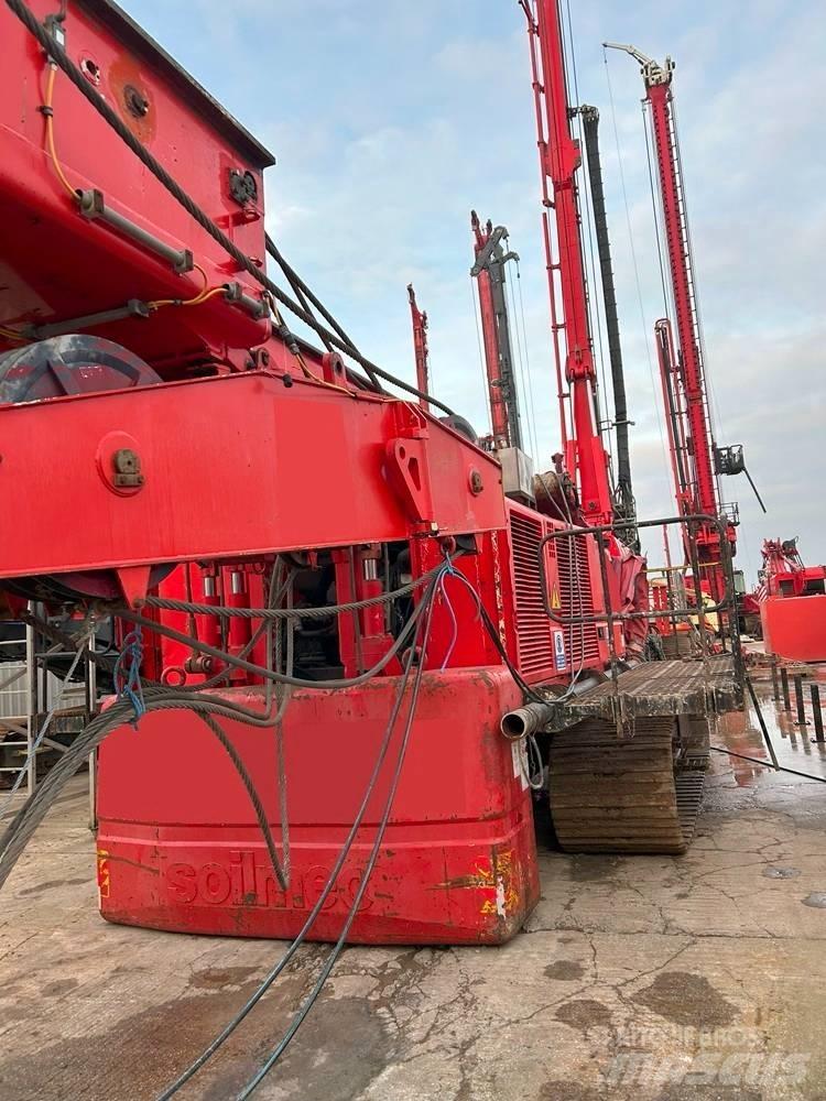 Soilmec SR70 Polių kalimo technika