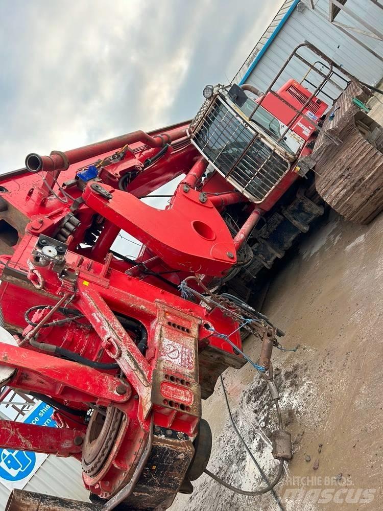 Soilmec SR70 Polių kalimo technika