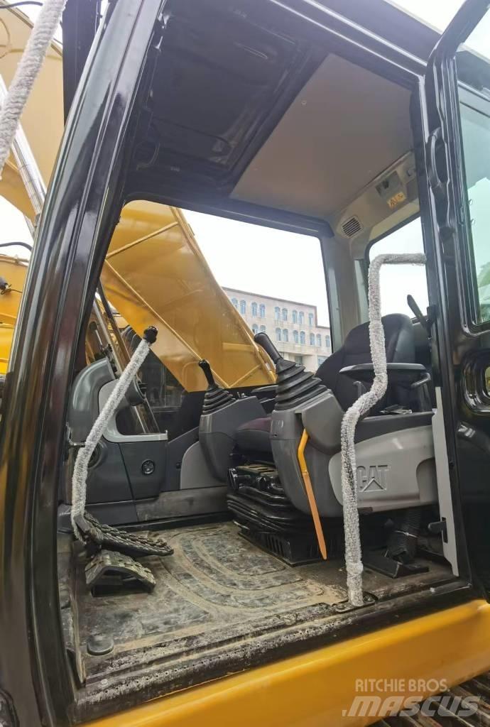 CAT 320 D Vikšriniai ekskavatoriai