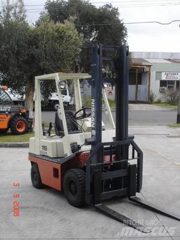 Nissan H01A18U Šakiniai krautuvai - Kita