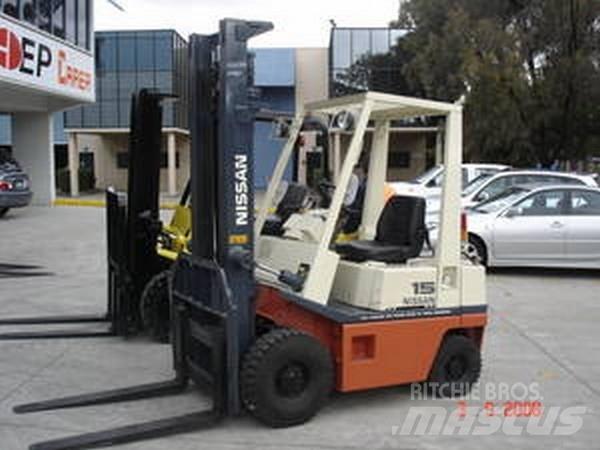 Nissan H01A18U Šakiniai krautuvai - Kita