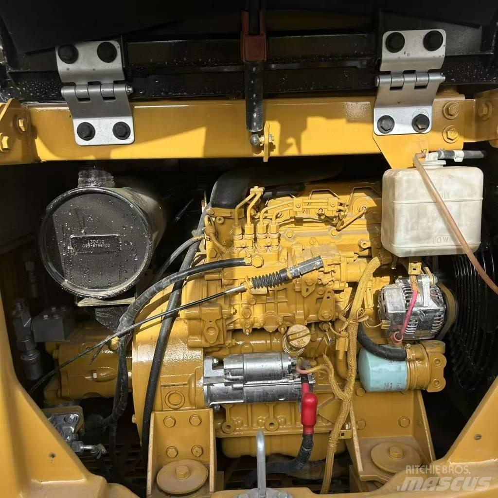 CAT 306E Vikšriniai ekskavatoriai