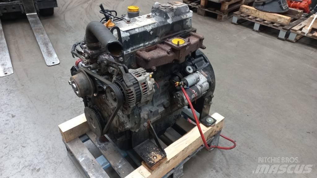 Yanmar 4TNV98 Varikliai