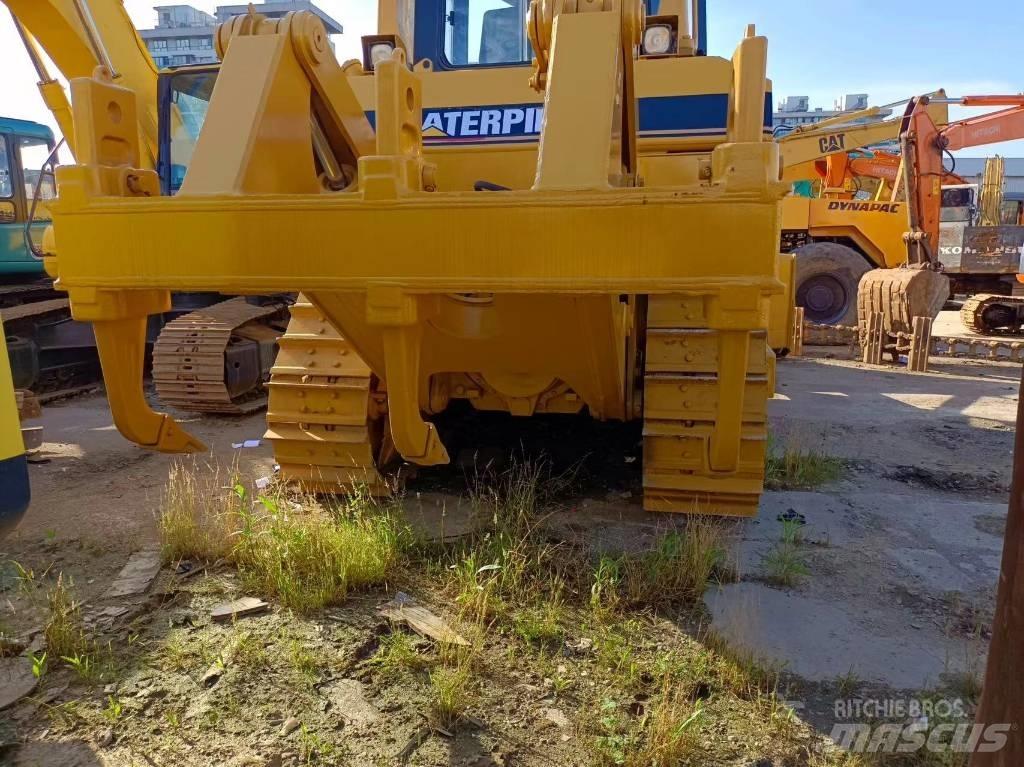 CAT D7R Greideriai