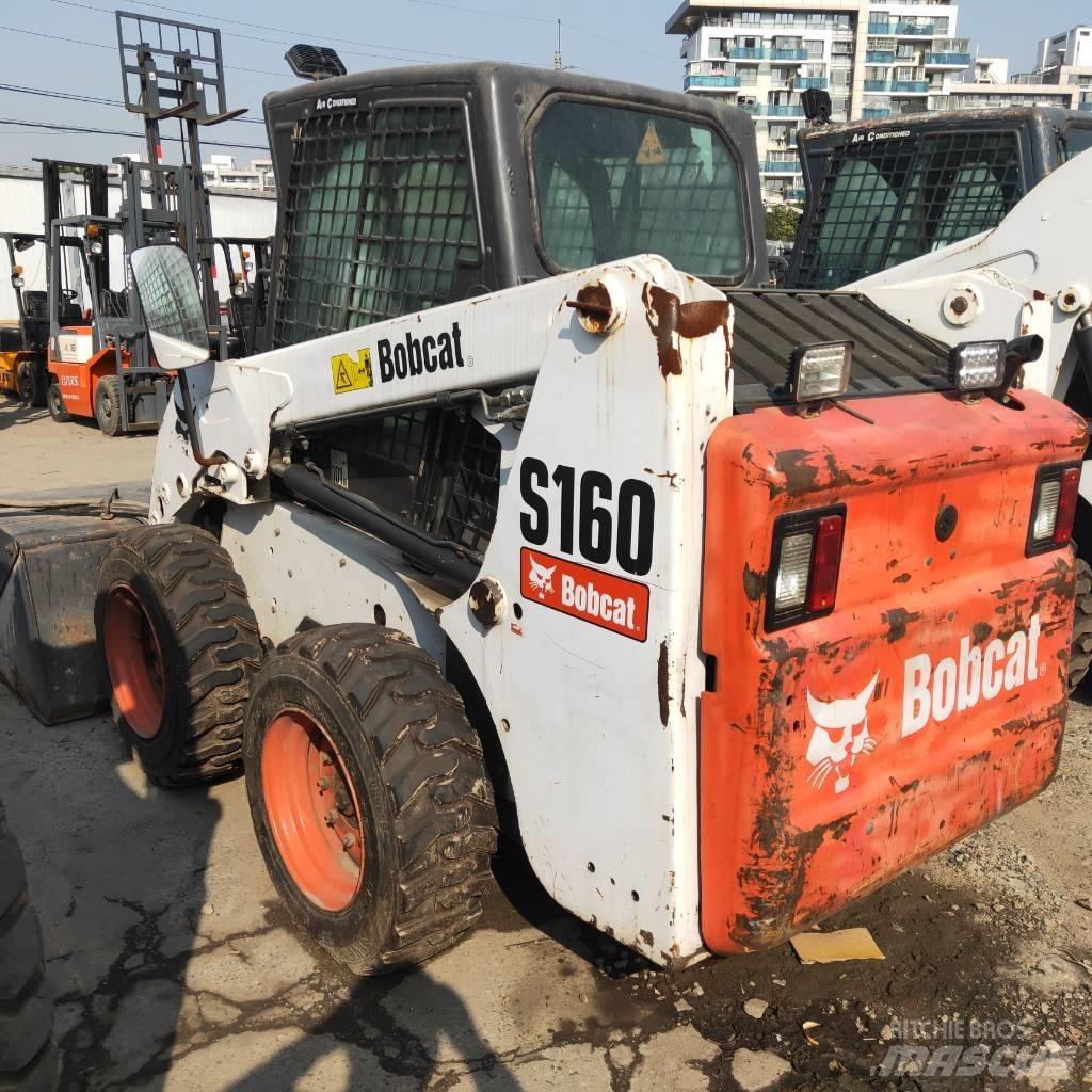 Bobcat S160 Krautuvai su šoniniu pasukimu