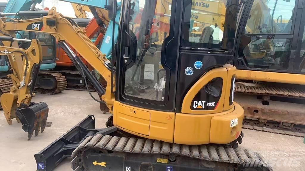 CAT 303 Vikšriniai ekskavatoriai