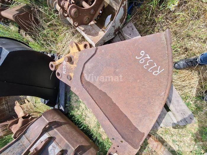 CASE 988 Kaušai