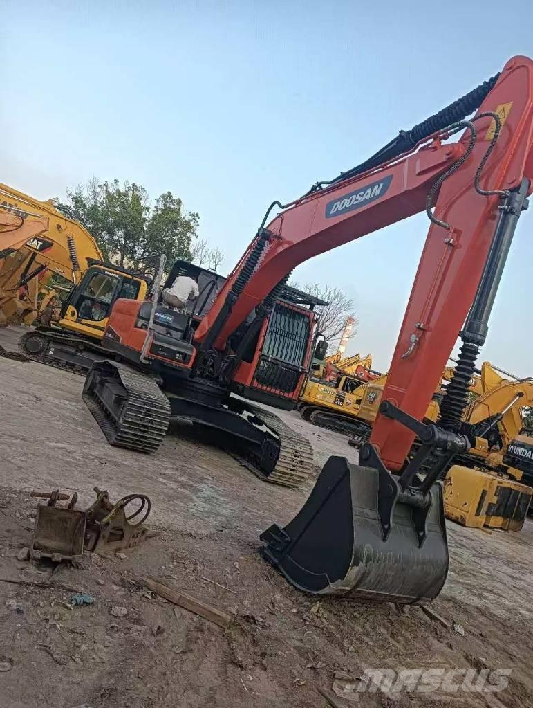 Doosan DX 225 LC-9C Vikšriniai ekskavatoriai