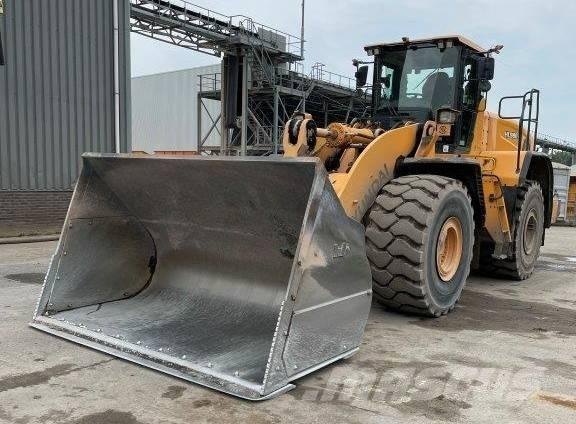 Hyundai HL980XT Naudoti ratiniai krautuvai