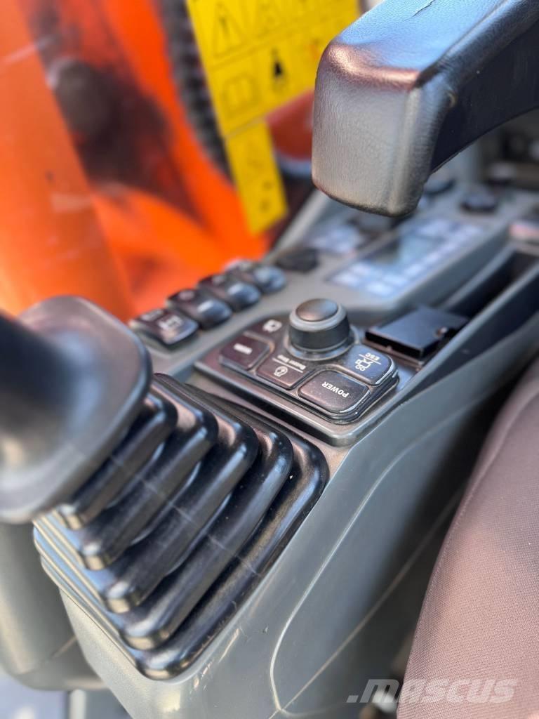 Doosan DX 140 W-3 Ratiniai ekskavatoriai