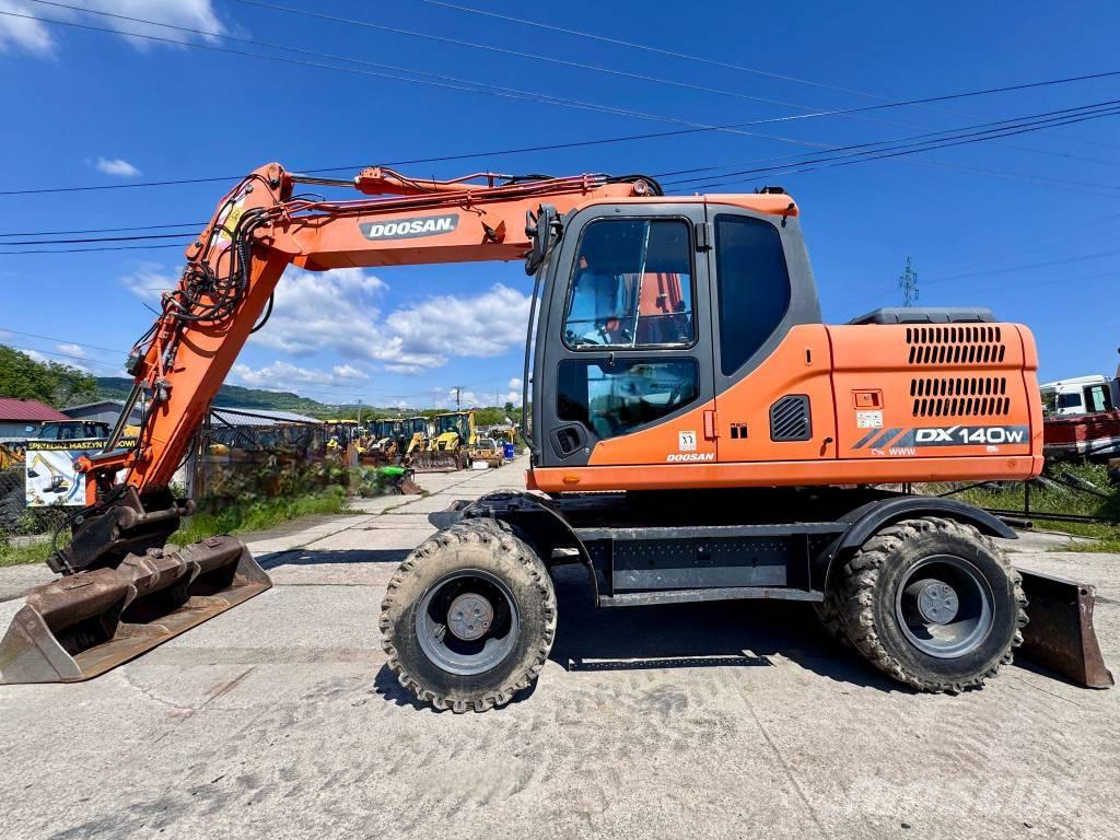 Doosan DX 140 W-3 Ratiniai ekskavatoriai