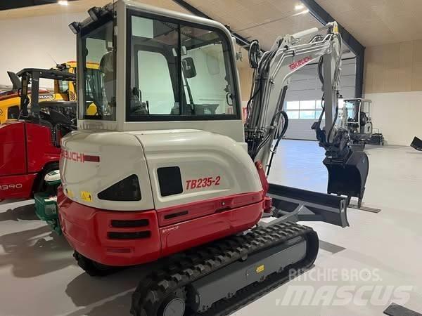 Takeuchi TB 235 Mini ekskavatoriai < 7 t
