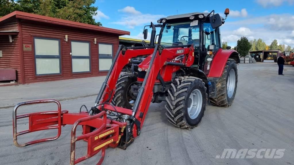 Massey Ferguson 5710 Traktoriai