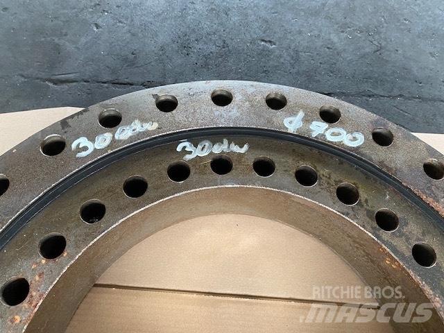 Astra bearing 700 mm Ašys