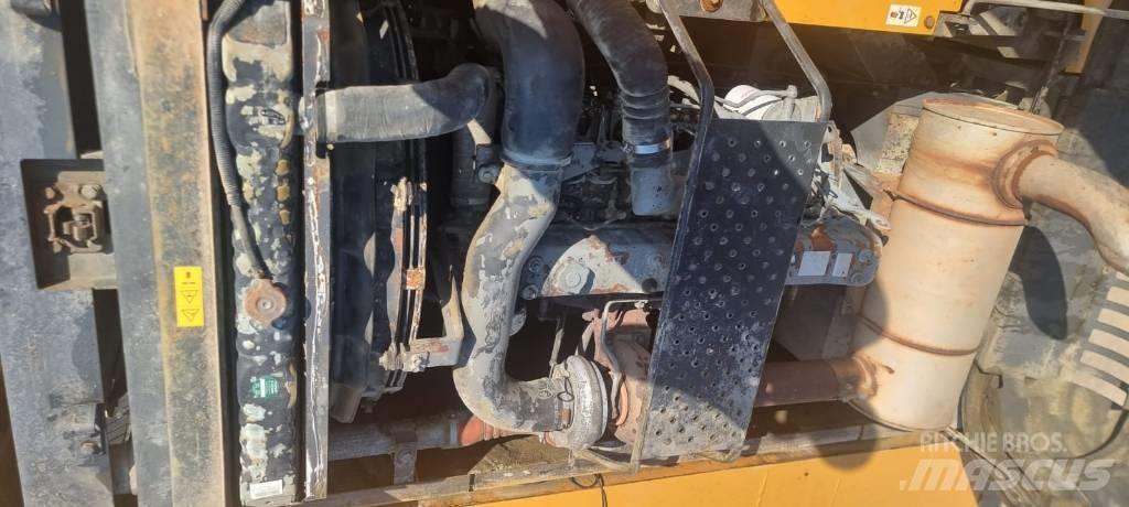 CASE CX 460 LC Vikšriniai ekskavatoriai