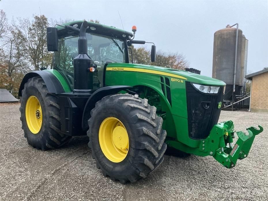 John Deere 8370 R Traktoriai