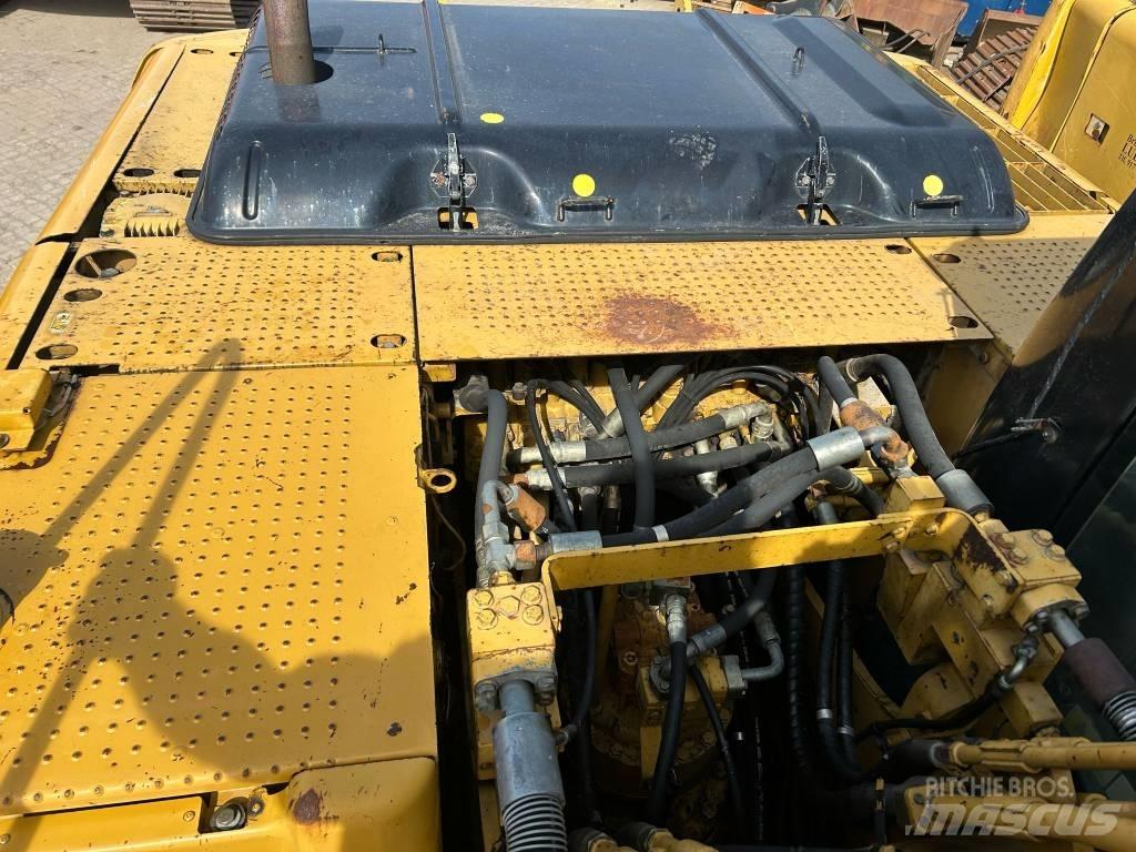 CAT 320 D L Vikšriniai ekskavatoriai