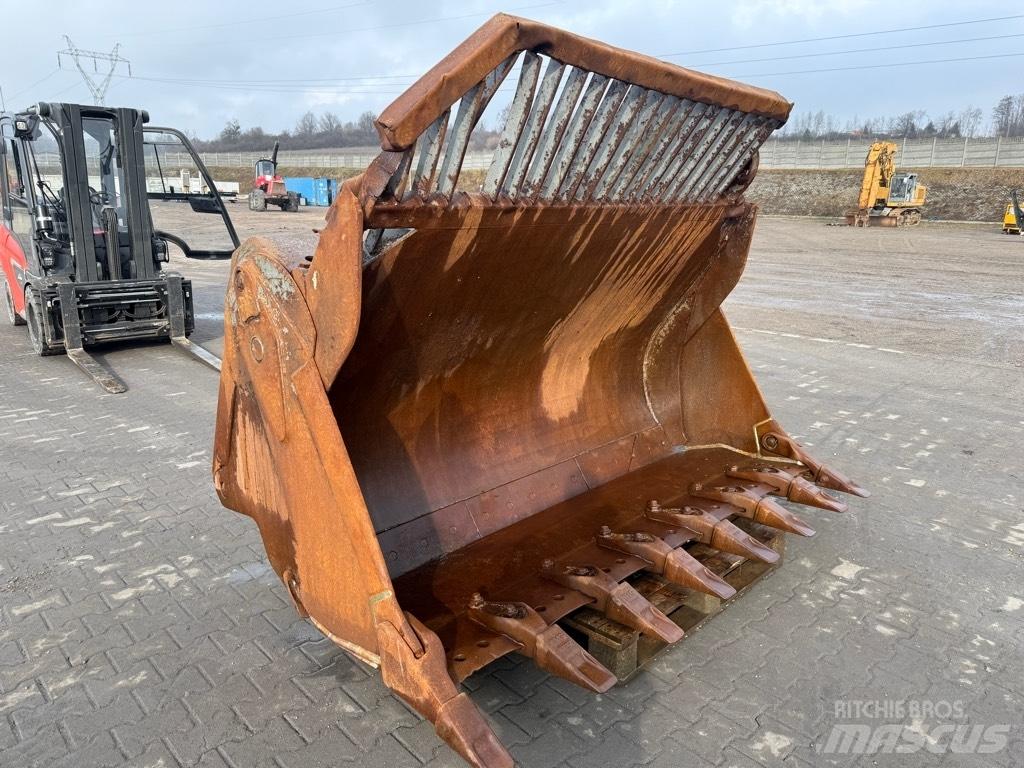Liebherr LR 634 Kaušai