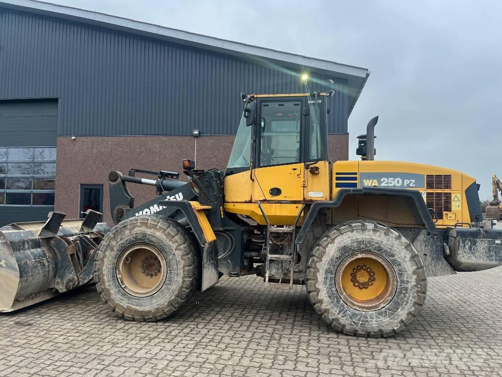 Komatsu WA 250 PZ-5 Naudoti ratiniai krautuvai