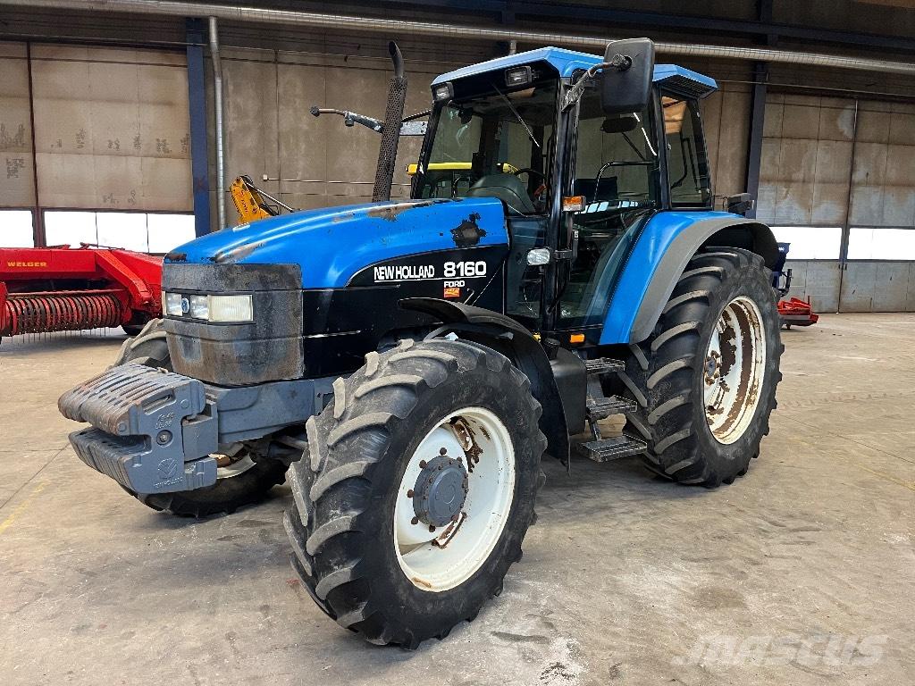 New Holland 8160 Traktoriai