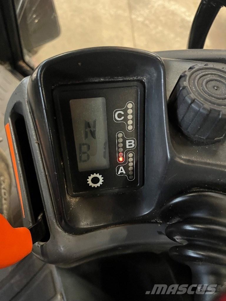 New Holland 8160 Traktoriai