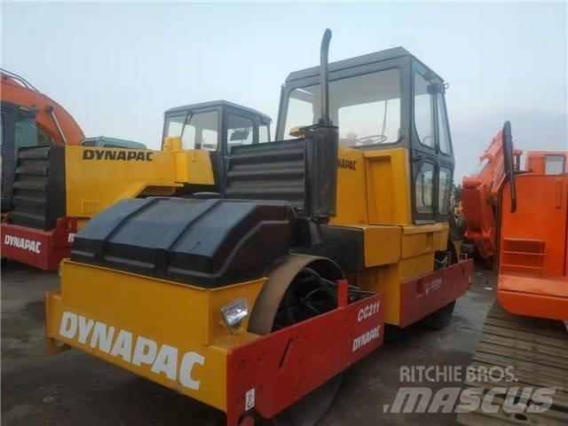 Dynapac CC211 Vieno būgno volai
