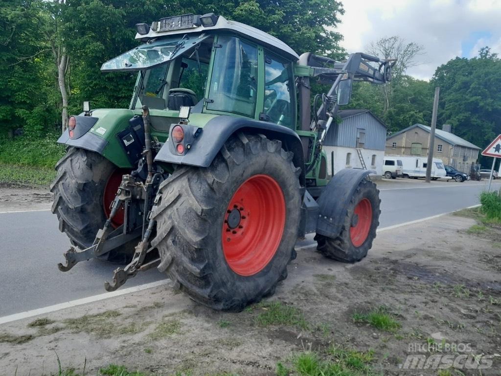 Fendt 712 Vario Traktoriai