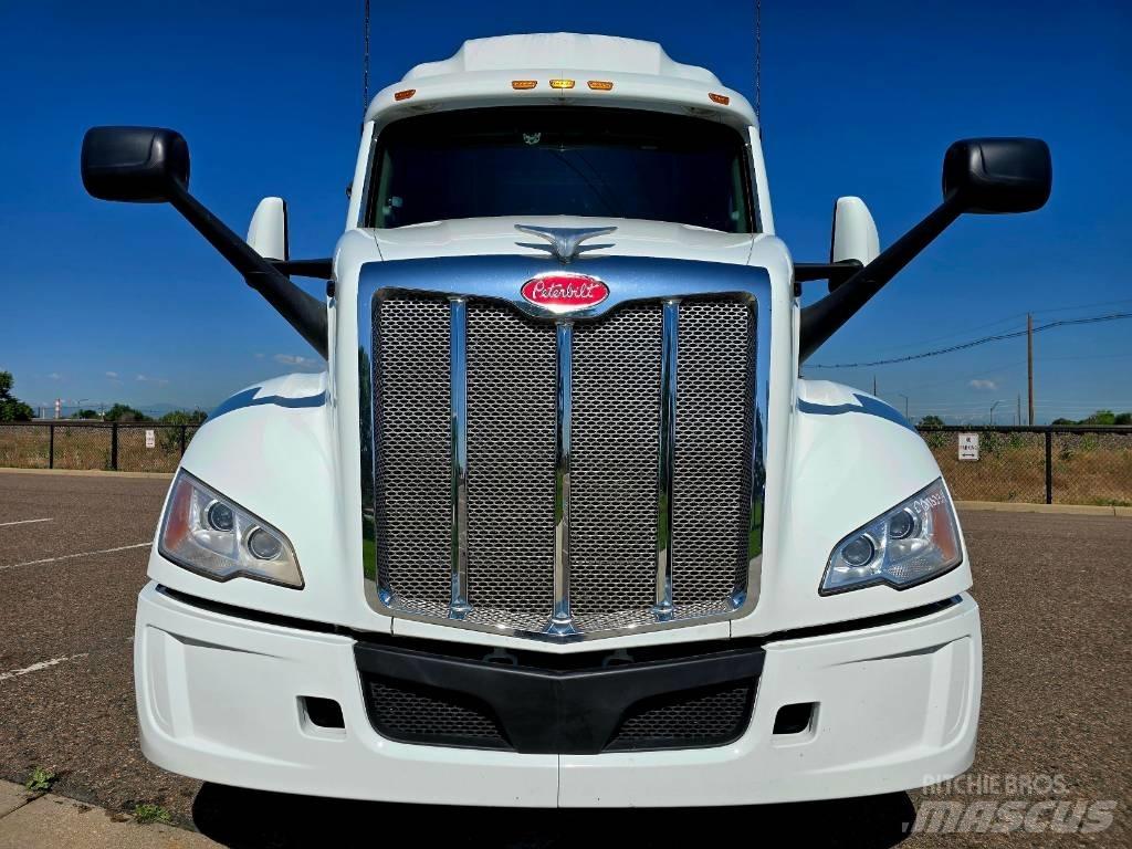 Peterbilt 579 Naudoti vilkikai