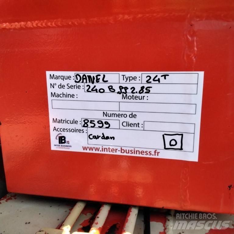 Danel 240 BSS Savivartės priekabos
