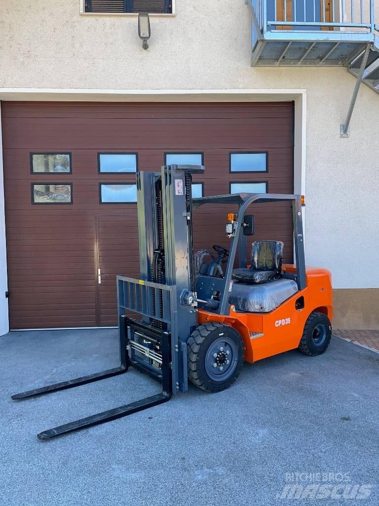  Viličar cpd35 CPD 35 Dyzeliniai krautuvai