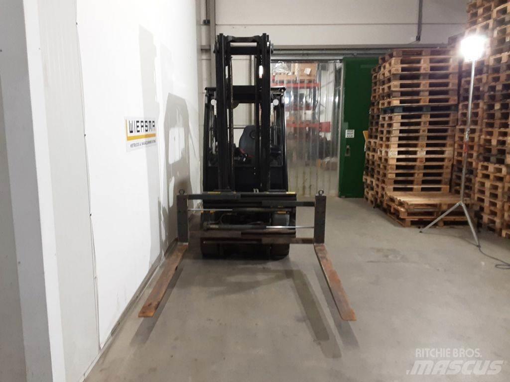 Yale ERP30VL V2745 Elektriniai šakiniai krautuvai