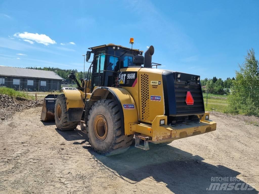 CAT 966 M Naudoti ratiniai krautuvai