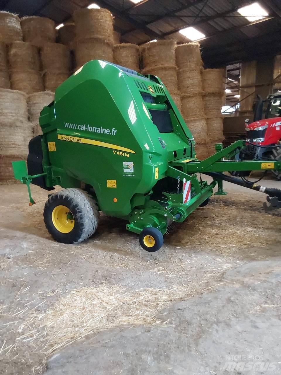 John Deere V 451 M Ritinių presai