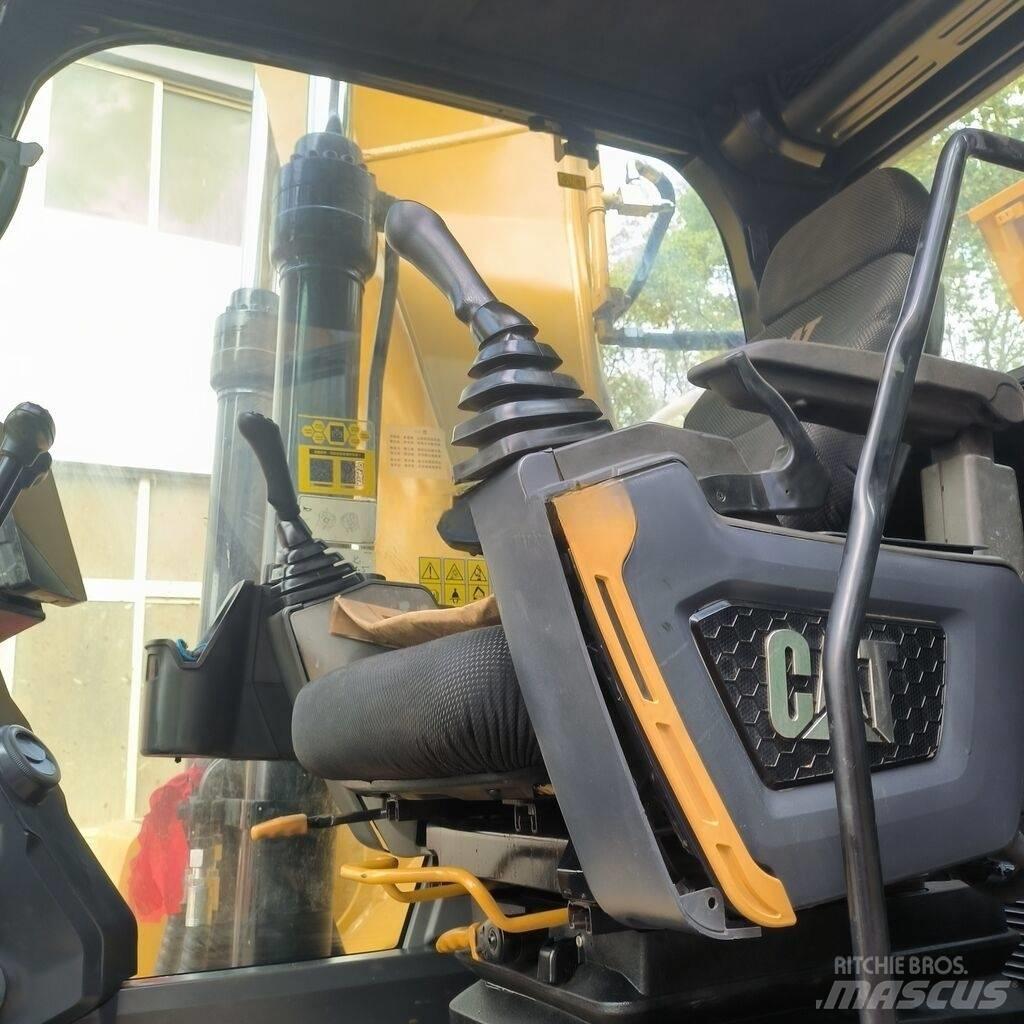 CAT 320 GC Vikšriniai ekskavatoriai