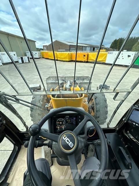 JCB TM320 Teleskopiniai krautuvai