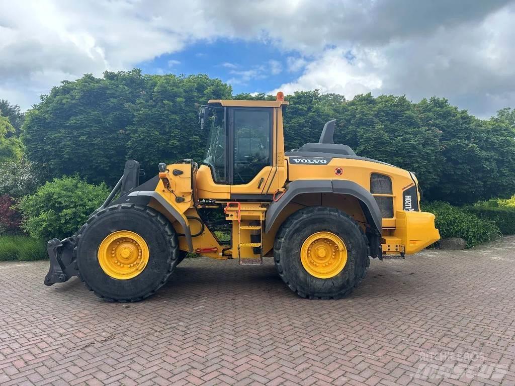 Volvo L120 H Naudoti ratiniai krautuvai