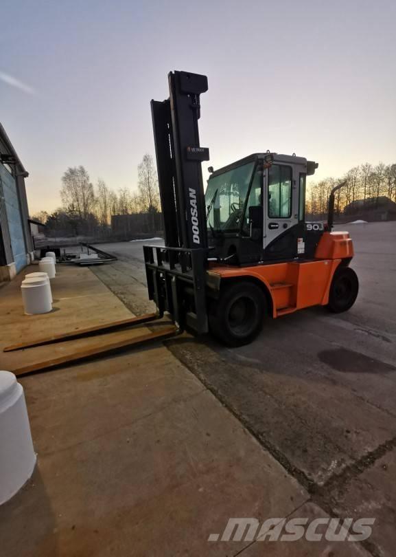 Doosan D90S-7 Dyzeliniai krautuvai