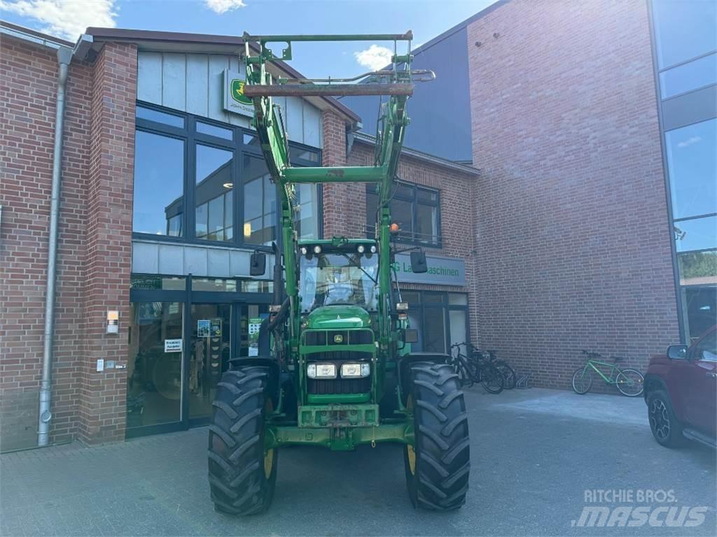 John Deere 6620 Traktoriai