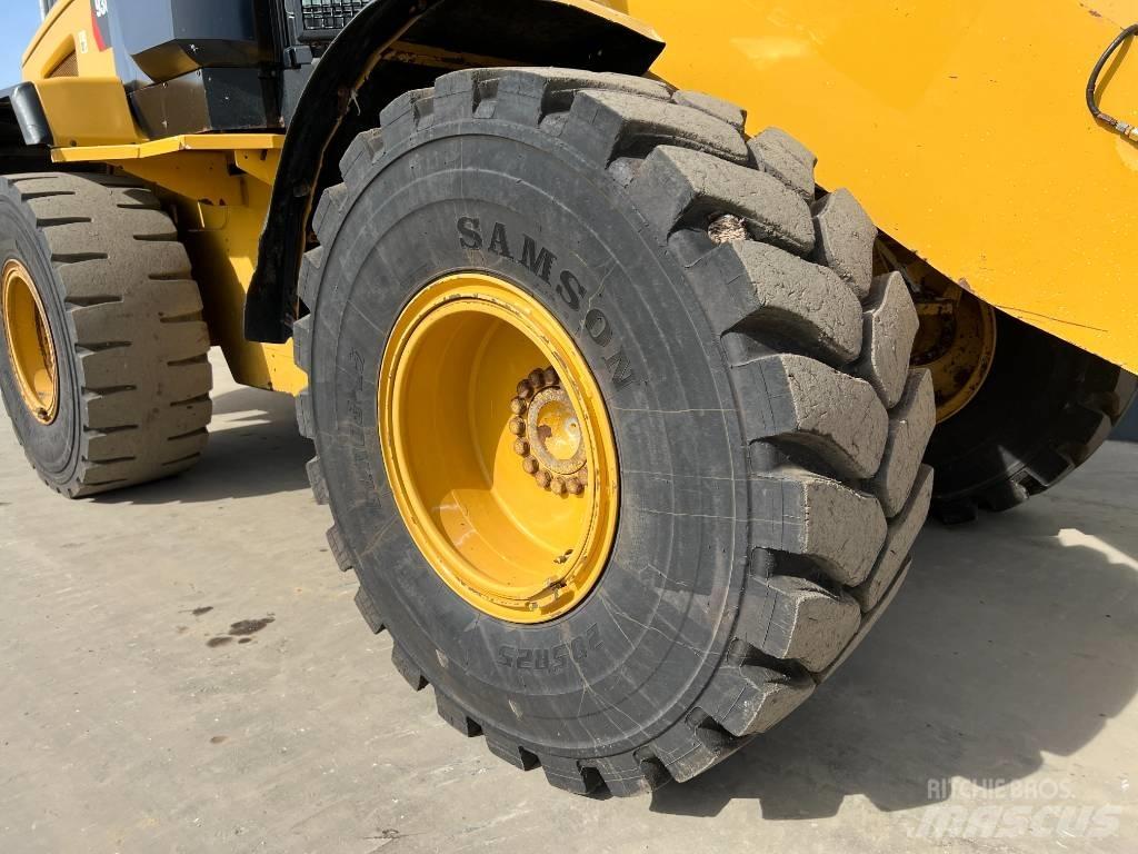CAT 930K Naudoti ratiniai krautuvai