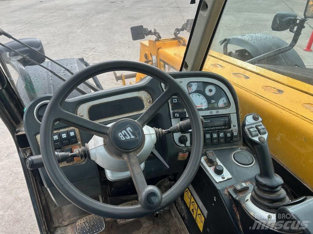 JCB 526-56 Agri Teleskopiniai krautuvai žemės ūkiui