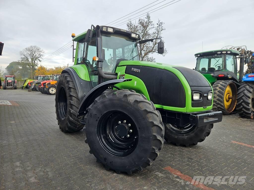 Valtra T 120 Traktoriai