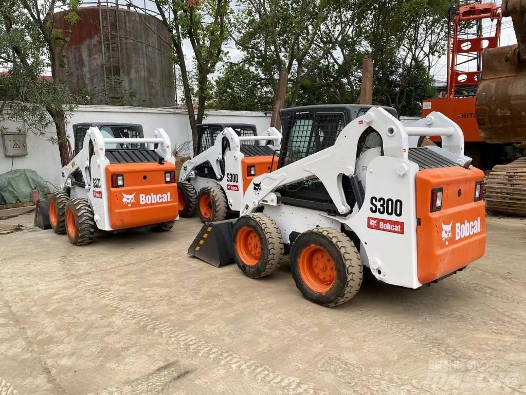Bobcat S 130 Krautuvai su šoniniu pasukimu