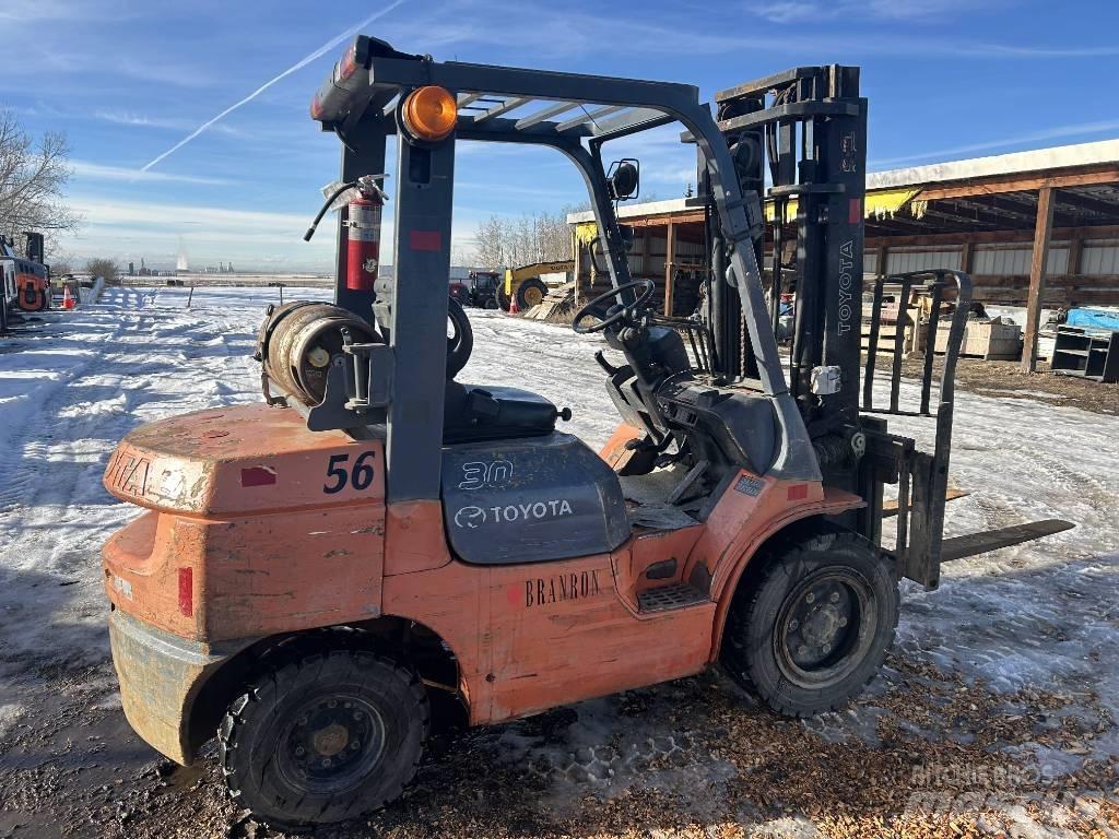 Toyota 7 FG U 30 Šakiniai krautuvai - Kita